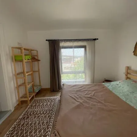 Oezel Havuzlu Kiralik Tas Villa