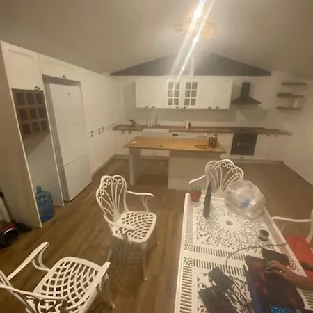 Villa Oezel Havuzlu Kiralik Tas Kusadasi